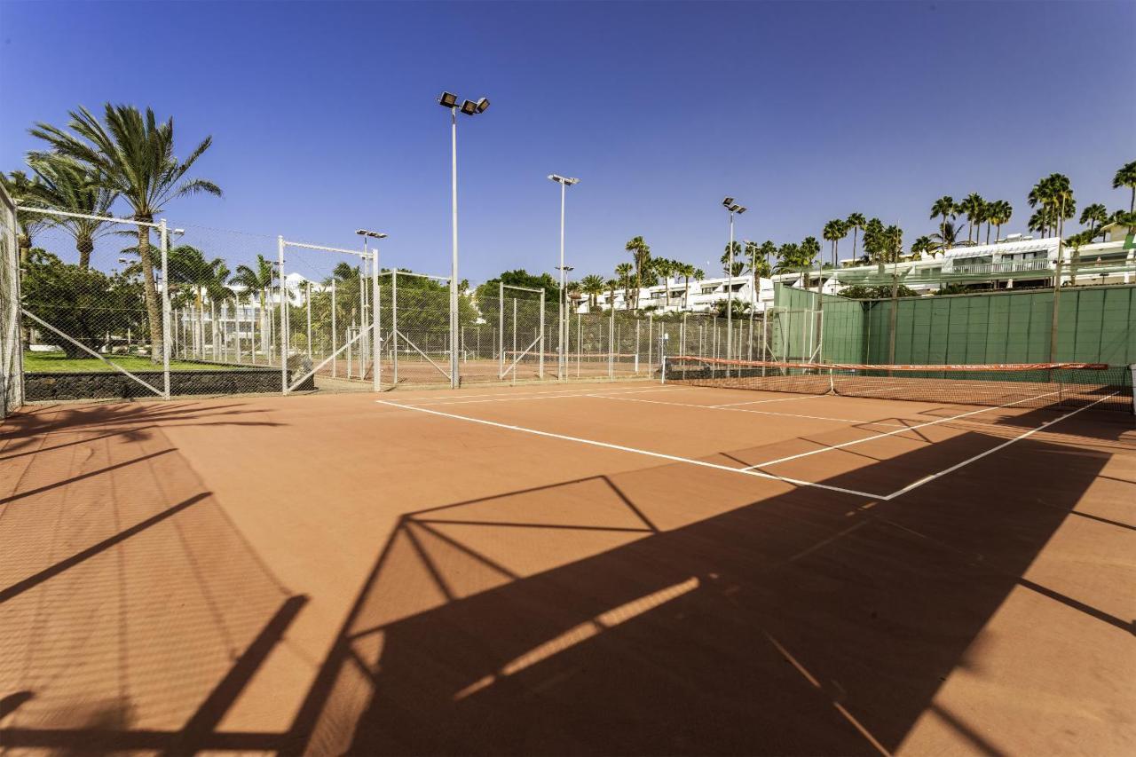 White Volcano Pool, Gym And Activities In Sport Center Fariones Included Сasa de vacaciones Puerto del Carmen (Lanzarote)